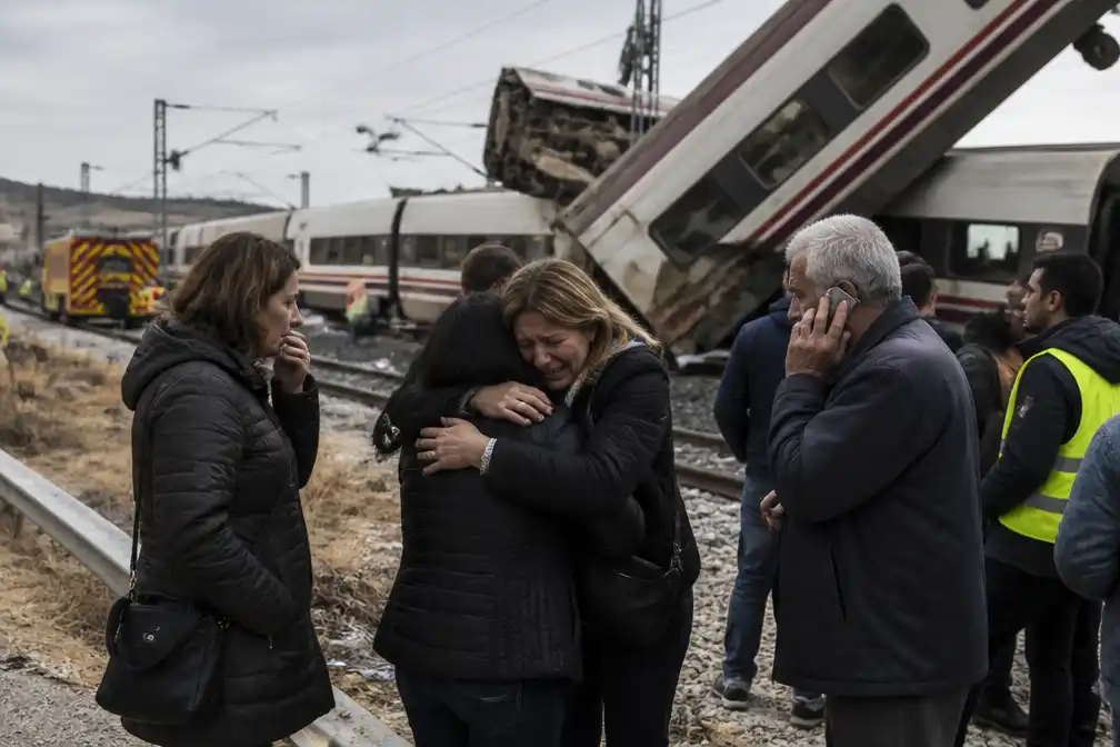 Dodental treinramp Spanje stijgt naar 69, premier Sánchez belooft betere spoorveiligheid