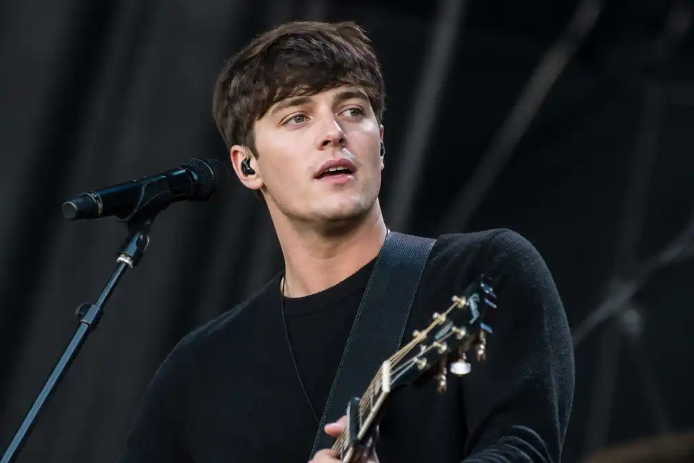 Jamie Miller pakt met Babydoll zijn eerste nummer 1-hit in Nederland