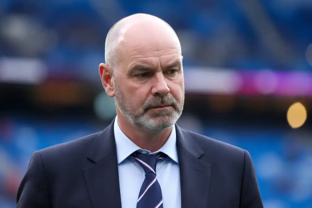 Steve Clarke stapt op als bondscoach van Schotland na WK-groepsfase
