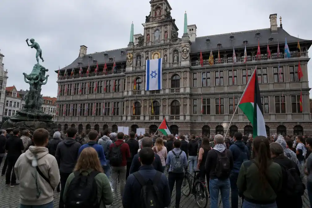 Antwerps stadsbestuur verdeeld over Israëlische vlag, betogers opnieuw op Grote Markt