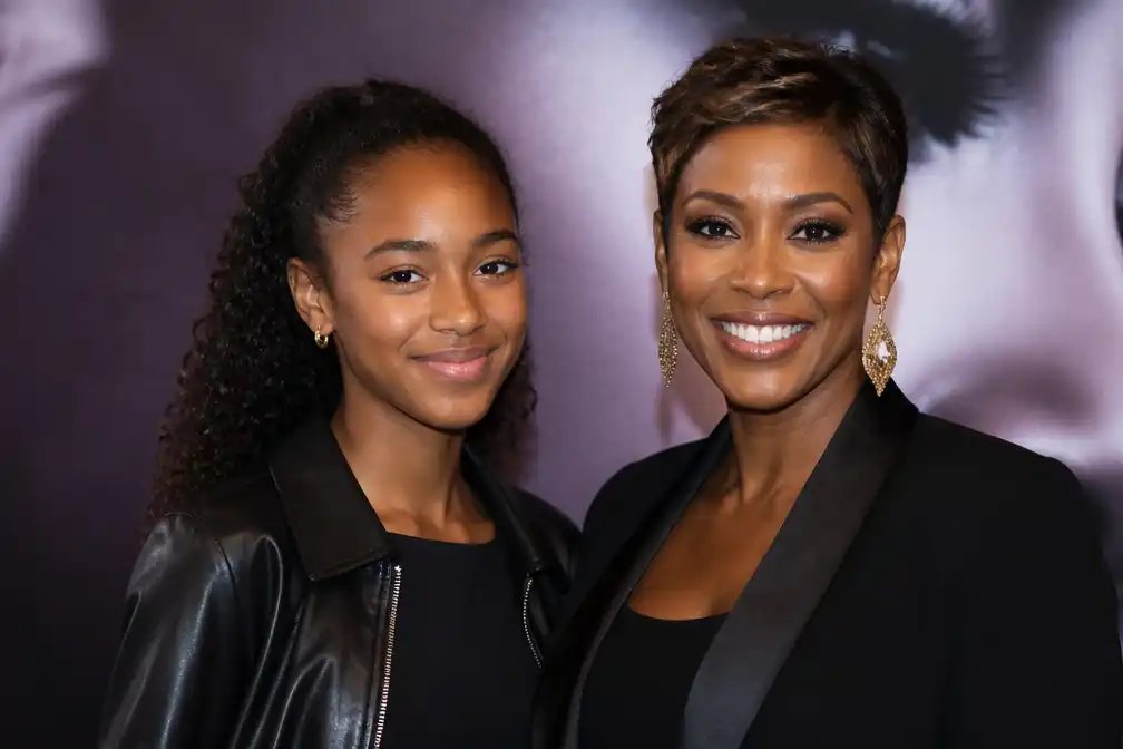 Imaani Rombley, dochter van Edsilia Rombley, gaat viraal met onweers-TikTok