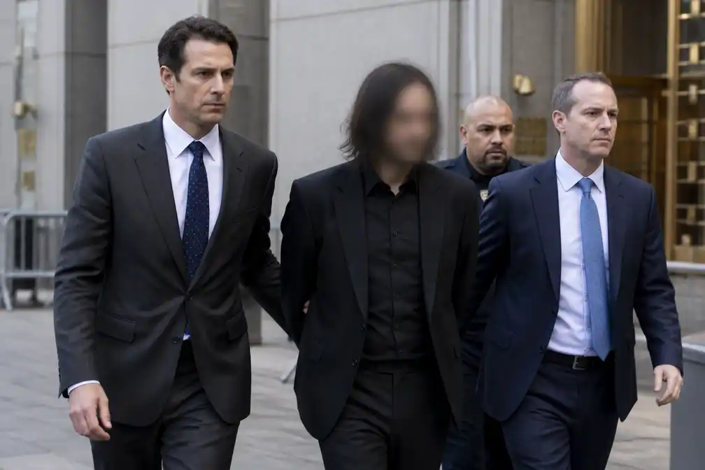 Hollywood-regisseur Carl Rinsch krijgt 2,5 jaar cel voor oplichting Netflix van $11 miljoen