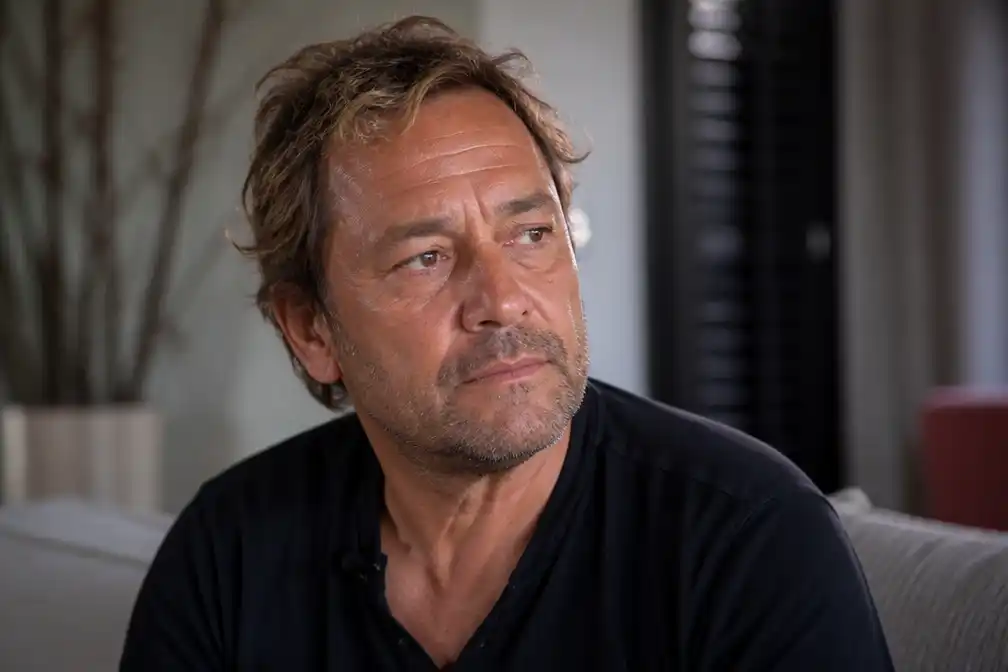 Vincent Croiset geërgerd door vragen over veranderende huidskleur