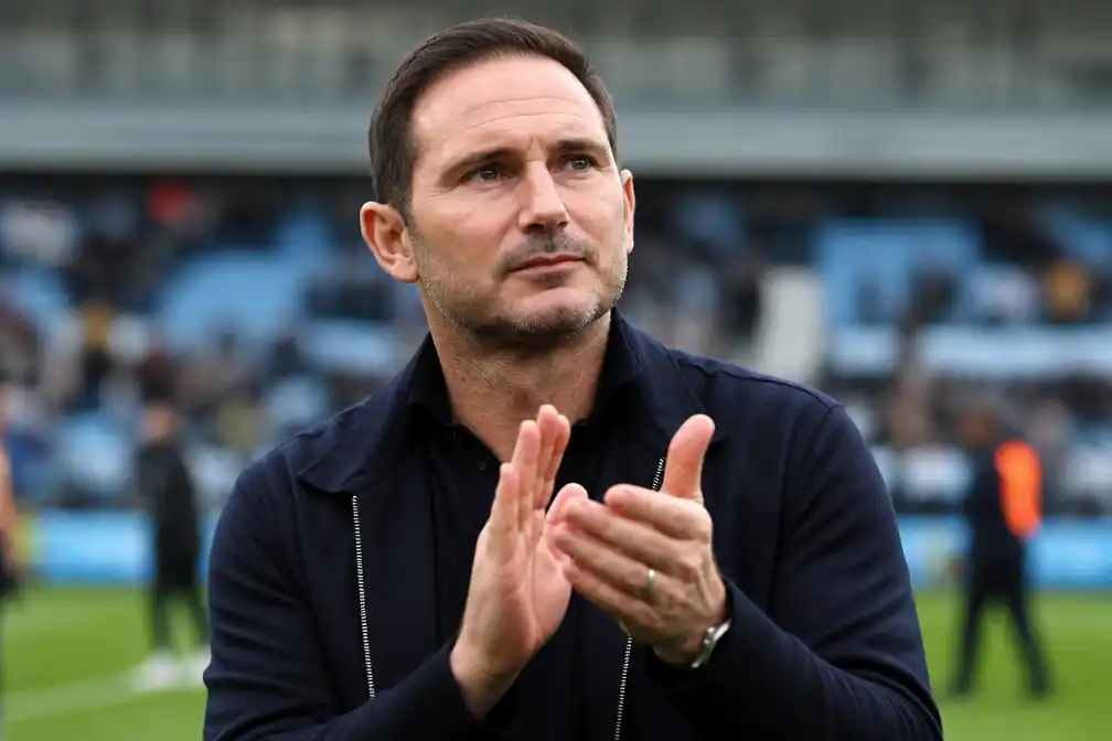 Frank Lampard verlengt contract bij Coventry City tot 2029 na promotie