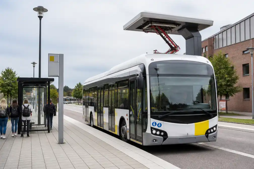 Gemengde reacties bij lancering eerste X44 'trambus' in Limburg
