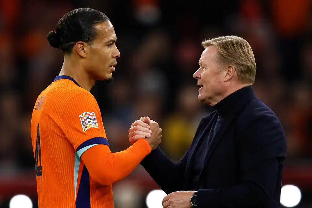 Van Dijk bedankt Koeman na vertrek als bondscoach en neemt het voor hem op