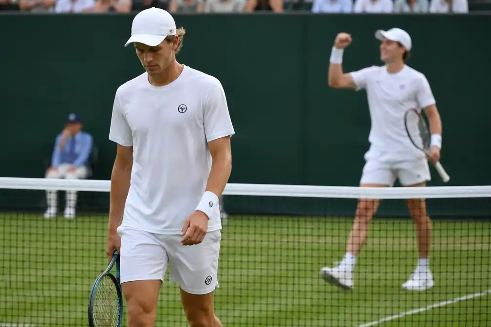 Jesper de Jong uitgeschakeld door Braziliaans tiener Joao Fonseca in tweede ronde Wimbledon