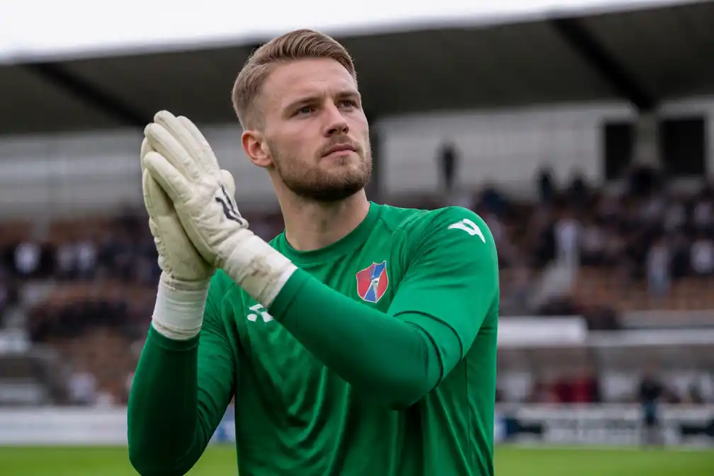 Doelman Ronald Koeman jr. verlengt contract bij Telstar tot 2028