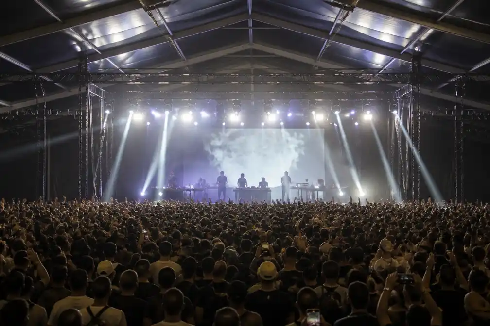 The Prodigy brengt Rock Werchter in extase, The Barn afgesloten wegens overvol