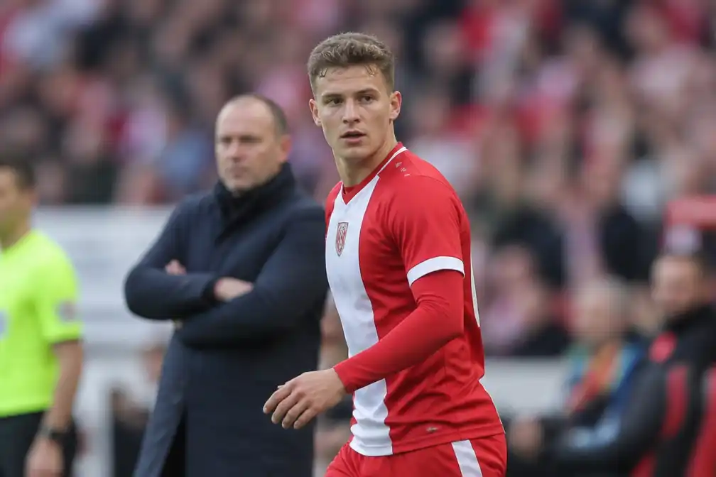 Christopher Scott verlengt contract bij Antwerp te medio financiële onzekerheid club