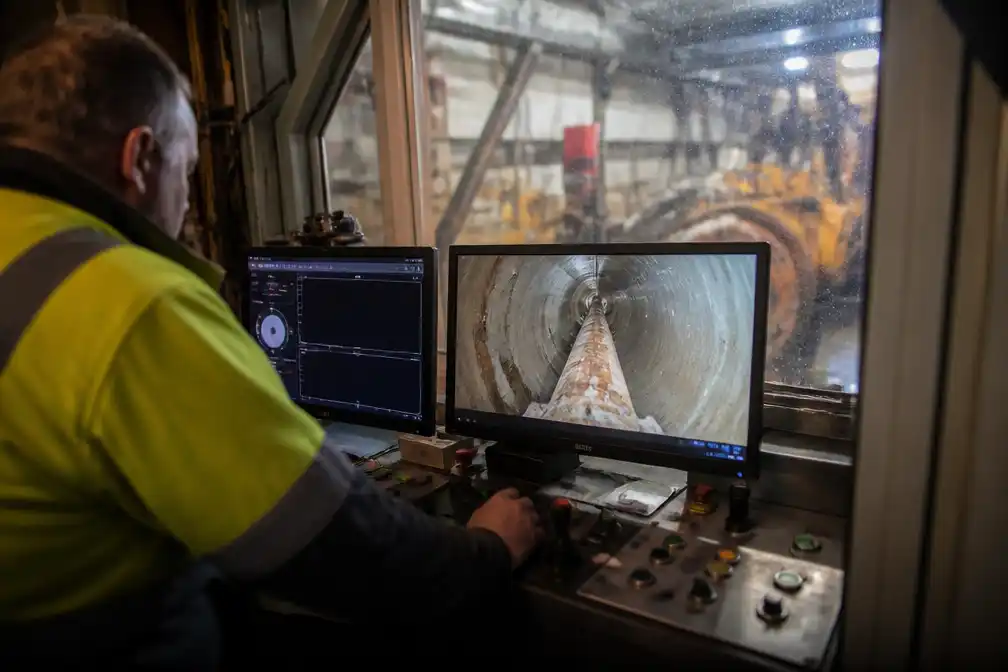 Fluvius boort 372 meter lange wachtleiding op 35 meter diepte voor tunnel Noord-Zuidverbinding in Houthalen