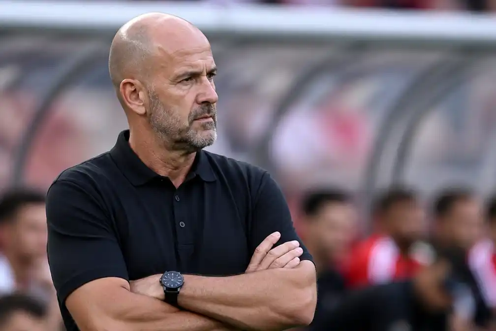 Peter Bosz wil niet ingaan op vragen over bondscoachschap na oefenduel PSV