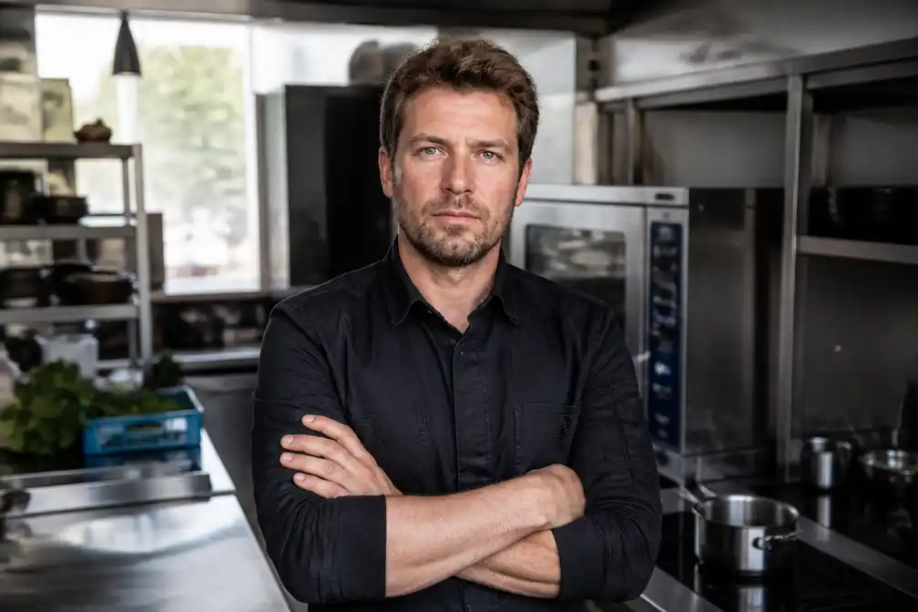 Topchef Seppe Nobels ontkent beschuldigingen van ex-medewerkers over drugs en fraude