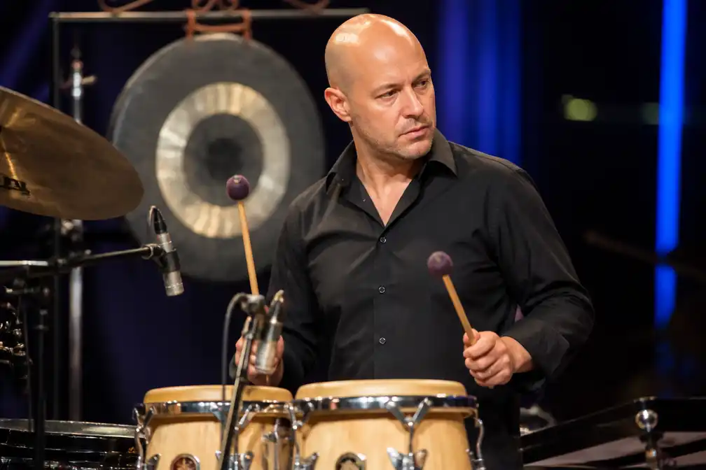 Percussionist Gaetan La Mela (49) uit 'Live live live' overleden