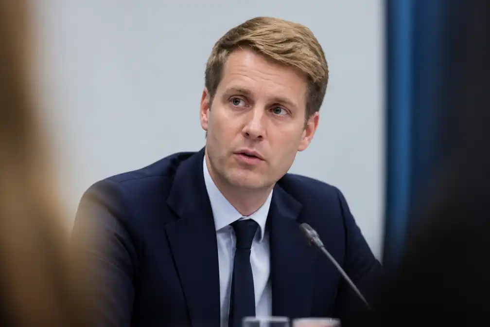 Minister Sjoerdsma onder vuur om omstreden China-missie