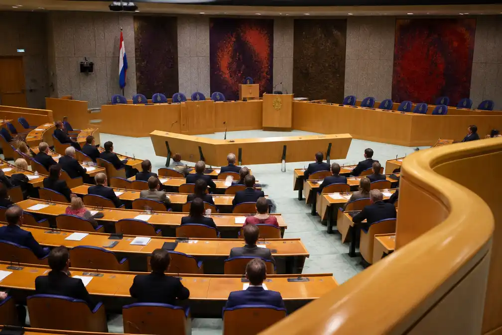 Bezoek zoon Iraanse sjah aan Tweede Kamer zorgt voor ophef