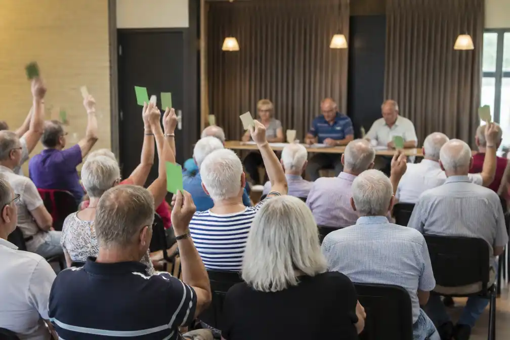 36 van 37 volkstuinders stemmen buurvrouw weg na hekruzie, maar zij blijft