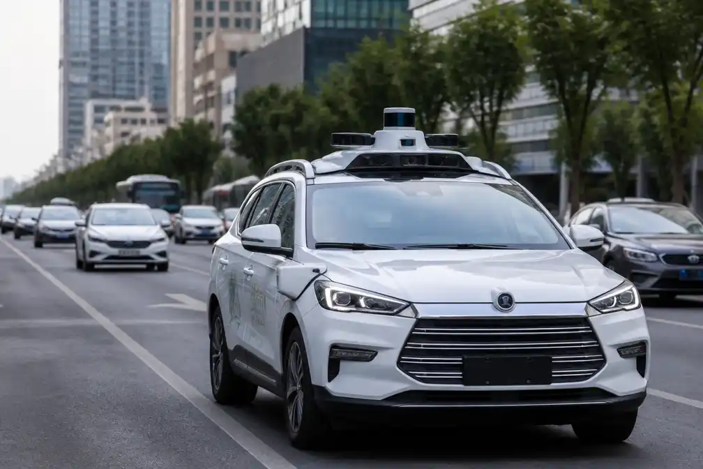 China breidt proeven met zelfrijdende taxi's uit ondanks veiligheidsrisico's