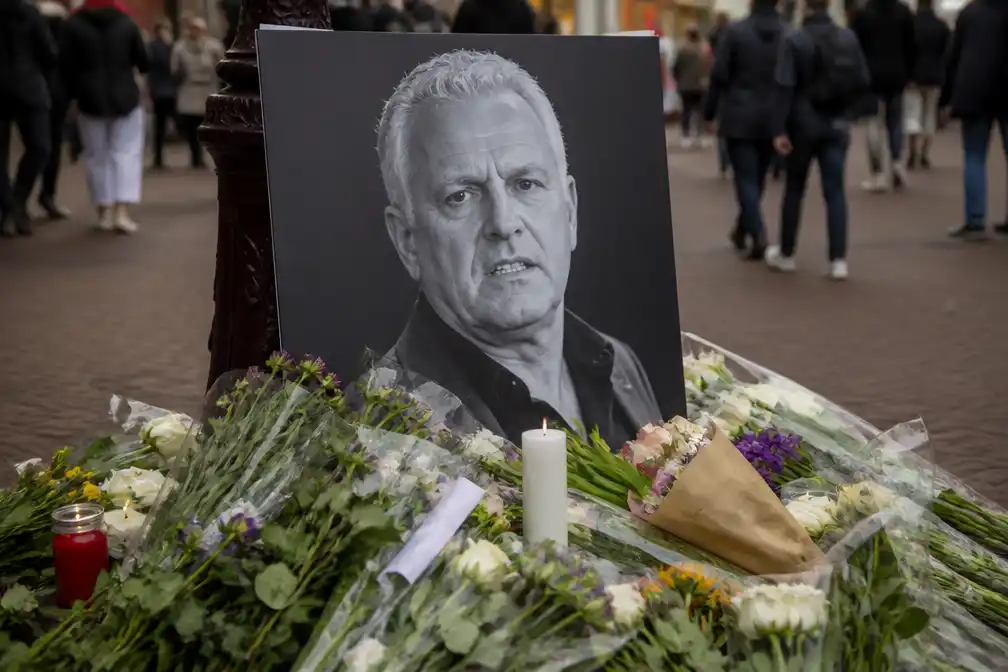 Collega's en stichting herdenken Peter R. de Vries op vijfde verjaardag van aanslag