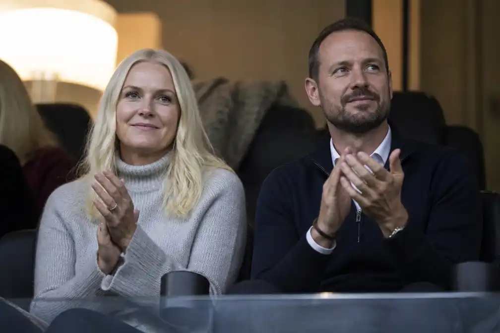 Noors hof deelt eerste beelden van kroonprinses Mette-Marit na longtransplantatie