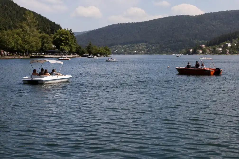 Belgische toerist (25) gered van verdrinking in Meer van Gérardmer