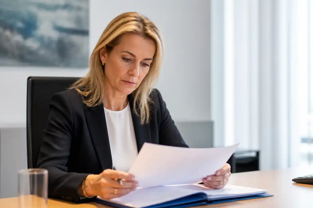 Asielminister ontbiedt 10 gemeenten wegens niet naleven spreidingswet
