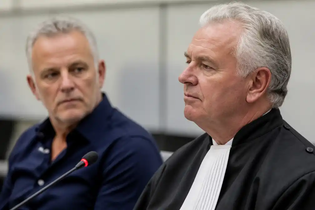 Peter R. de Vries herdacht als 'baken voor onrecht' door goede vriend Peter Schouten