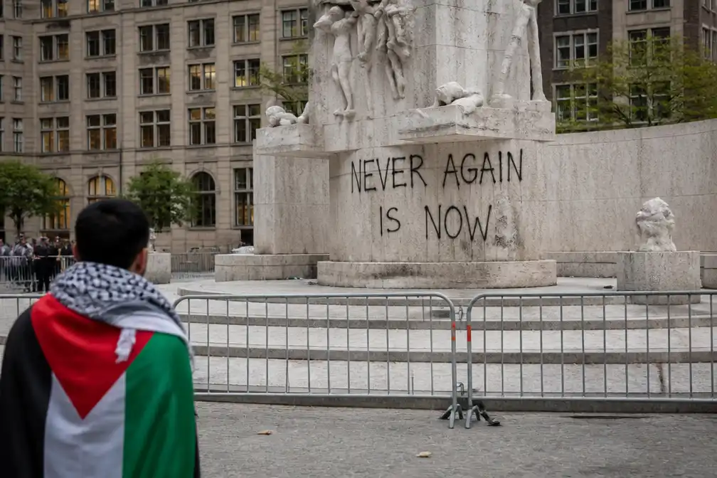 Pro-Palestijnse activist schuldig maar geen straf voor bekladden monument op Dam