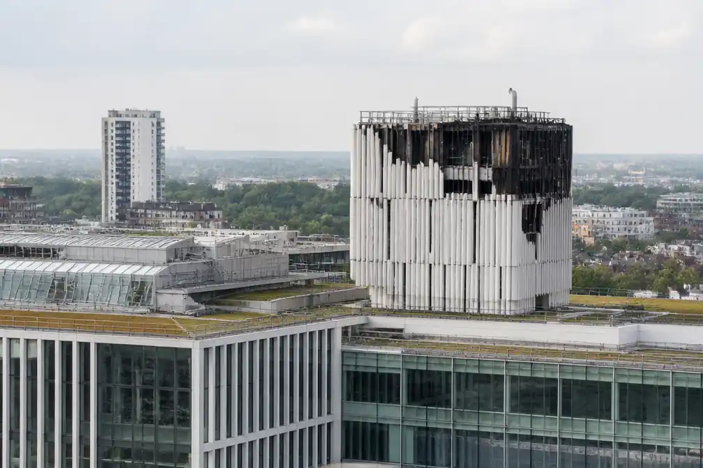 Opening Kanal-Centre Pompidou op 28 november ondanks dakbrand