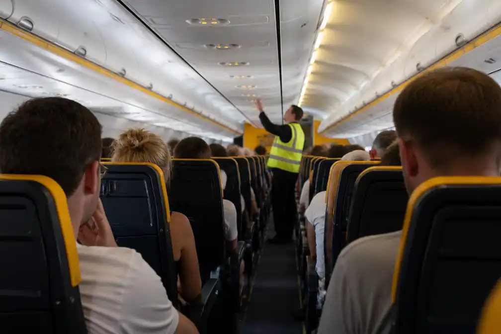 Ryanair-vlucht van Milaan drie uur vertraagd door muggeninvasie