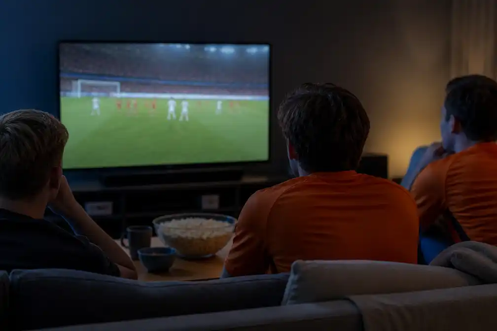 WK Voetbal trekt enorme nachtelijke kijkersaantallen; Canada-Qatar bijna 250.000