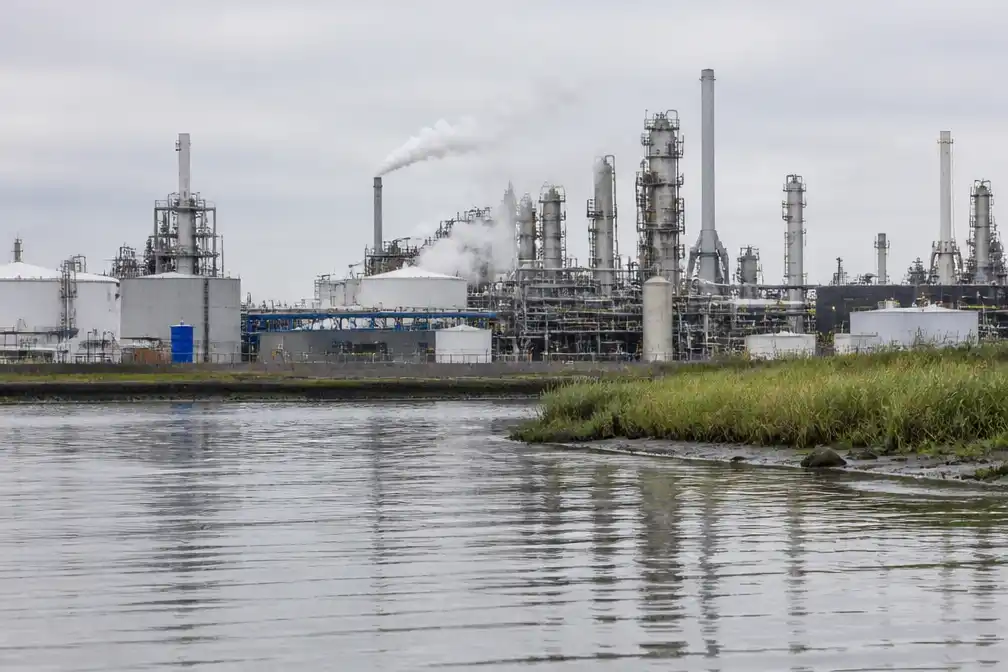 OM start strafrechtelijk onderzoek naar Sabic om PFAS-lozingen