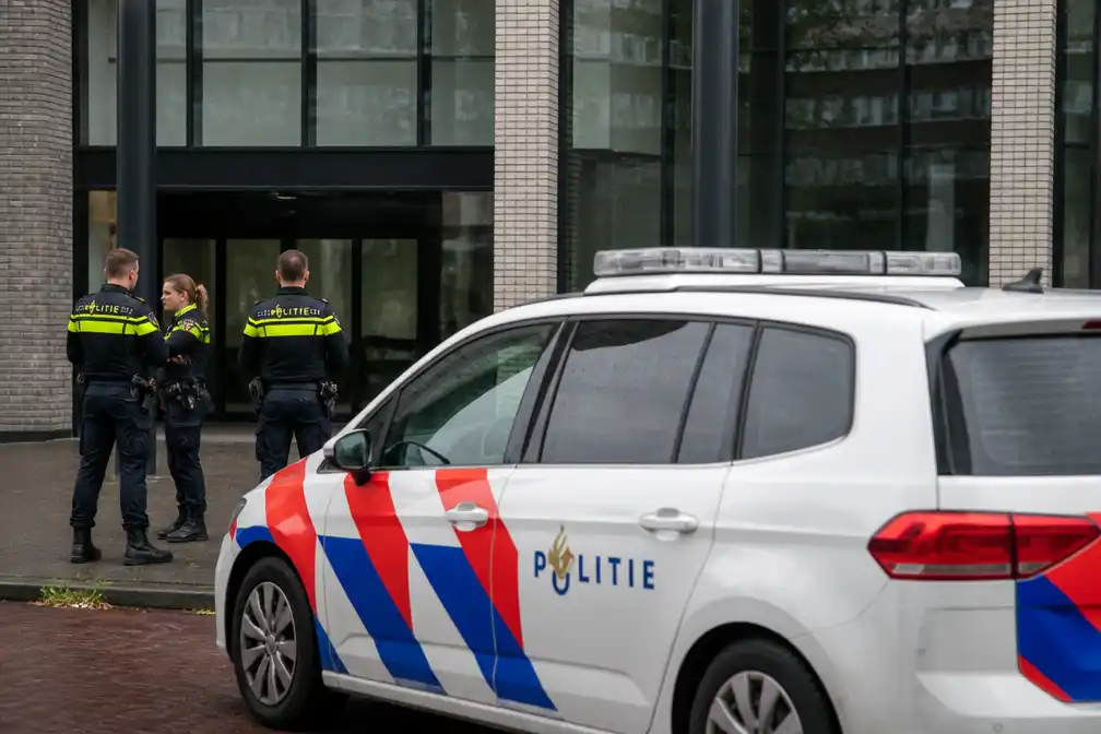Politie zoekt drie mannen voor mishandeling en discriminatie van vrouwen in Eindhoven op Koningsdag