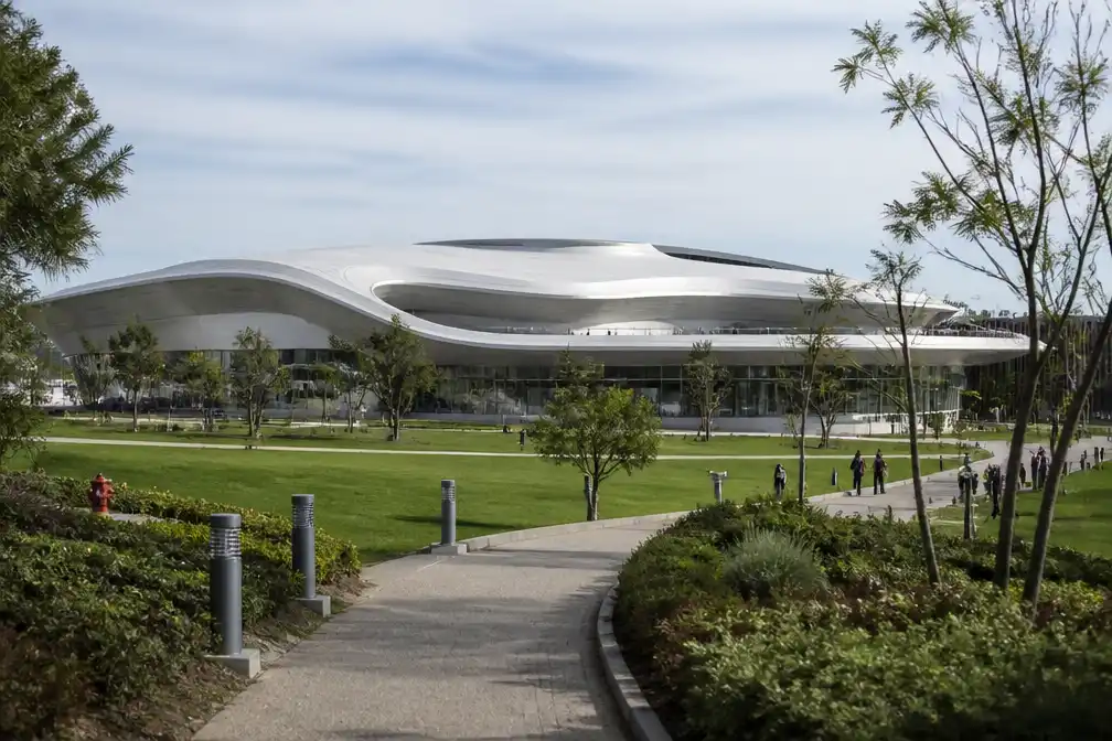Buren krijgen gratis jaarpassen voor George Lucas-museum in Los Angeles