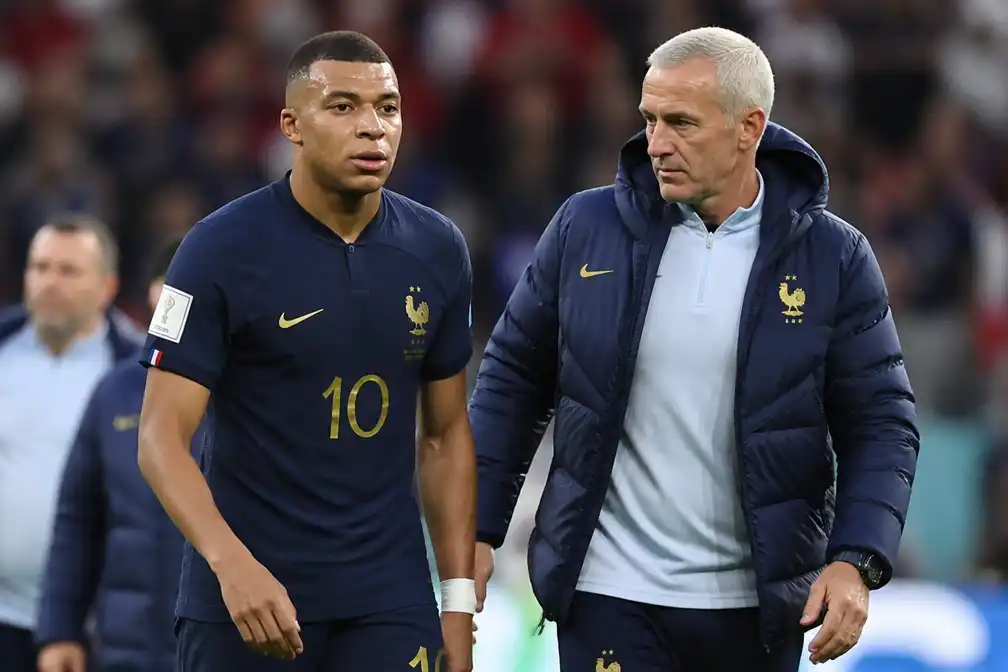 Mbappé stelt Frankrijk gerust na wissel in WK-zege op Marokko