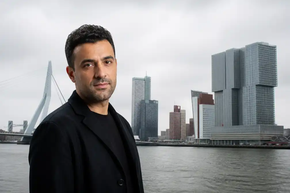 Columnist Özcan Akyol: Marokkaanse relschoppers vooral Randstedelijk probleem