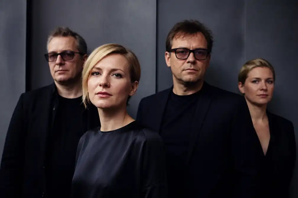 Hooverphonic herenigt met Noémie Wolfs voor 30-jarig jubileumtour