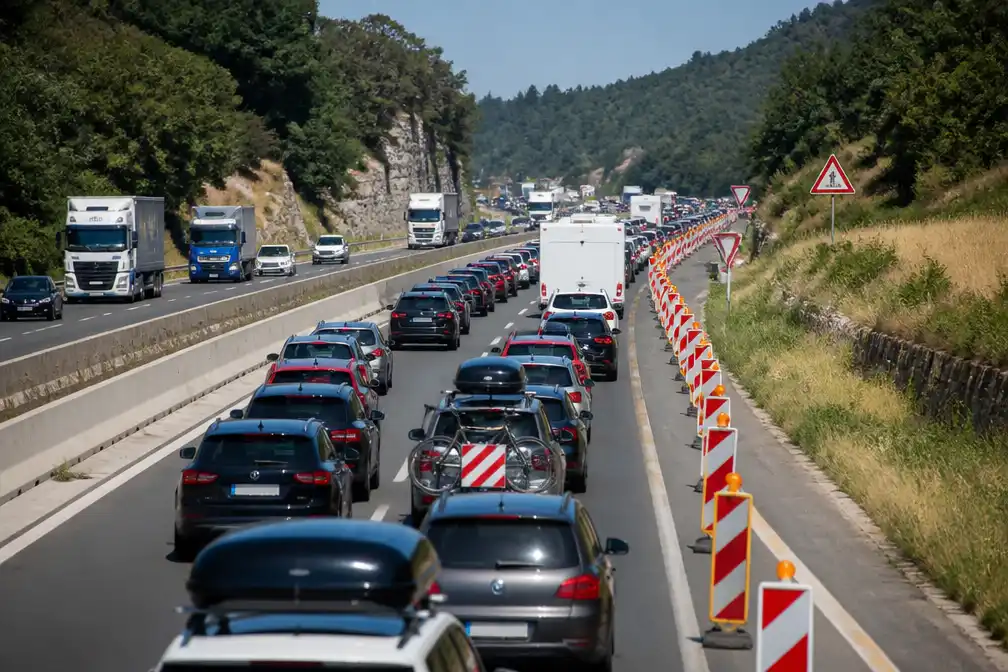 ANWB waarschuwt voor drukte en extreme hitte op Europese wegen op 11 juli