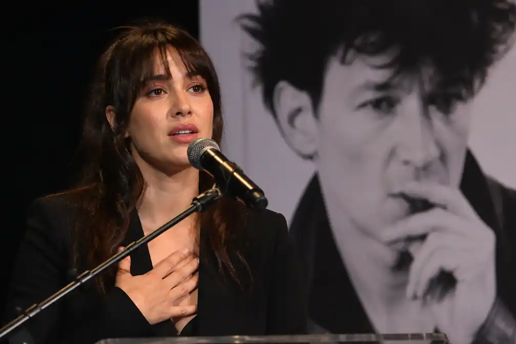 Holly Mae Brood verdrietig om gemiste momenten met vader Herman Brood