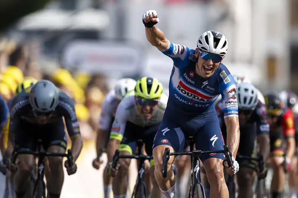 Tim Merlier wint tweede Touretappe, uitgeroepen tot snelste sprinter ter wereld
