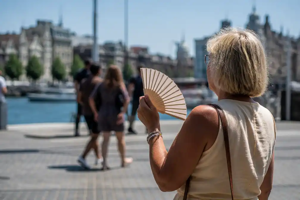 Nederland krijgt zondag 12 juli tropische hitte; code geel in zeven provincies