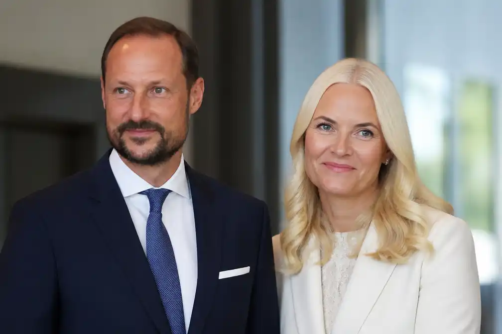 Noorse kroonprinses herstelt goed na longtransplantatie, zegt Haakon