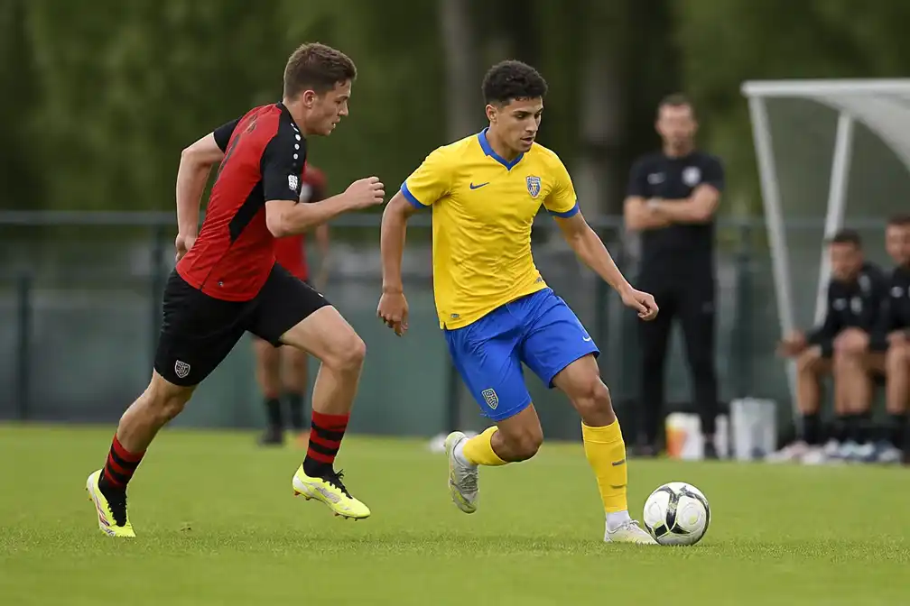 Helmond Sport verliest ook vierde oefenduel met 0-2 van KVC Westerlo