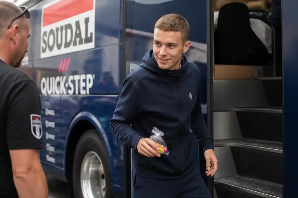 Evenepoel stapt op bus van ex-ploeg voor handvol winegums