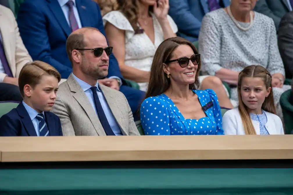 William en Catherine nemen George en Charlotte mee naar Wimbledon-finale