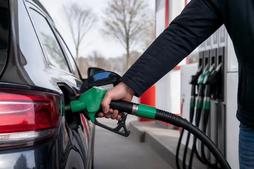 Benzineprijs verschilt tot €26,50 per tank in Nederland, blijkt uit onderzoek