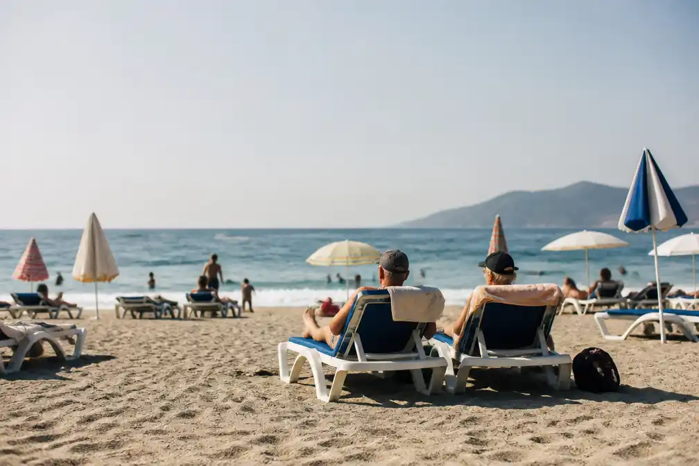 Eerste aflevering MAX Vakantieman zorgt voor verdeeldheid over vakantiebestemmingen