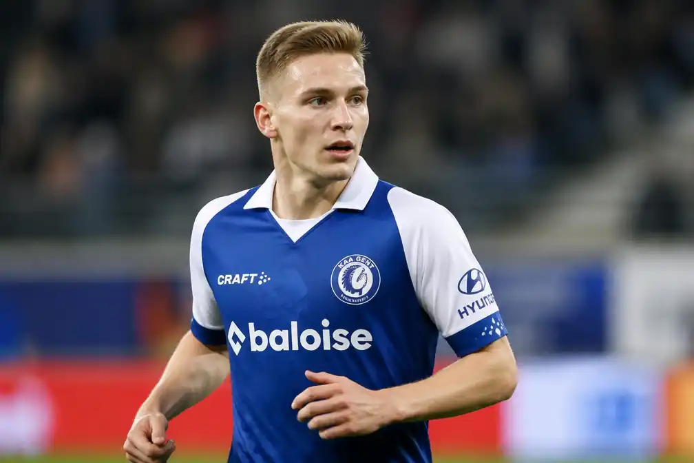 Michal Skoras verlaat AA Gent voor Lens voor 7 miljoen euro