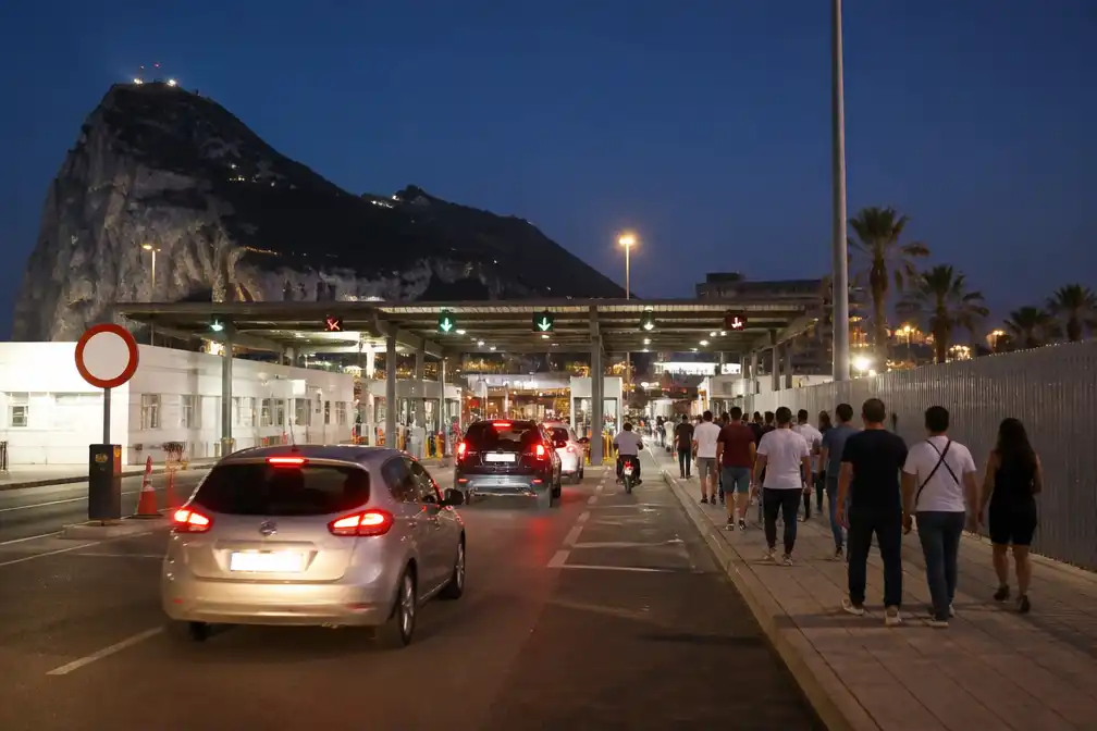 Grenscontroles Spanje-Gibraltar opgeheven; Gibraltar nu onderdeel van Schengen
