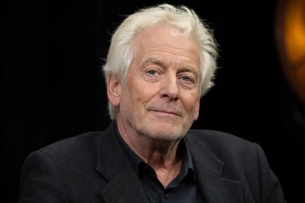 RTL 'diep geraakt' door plotseling overlijden van acteur Cees Geel
